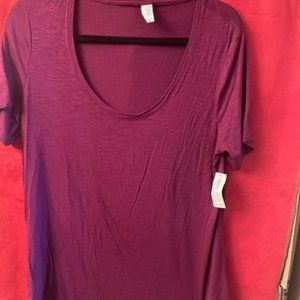 TEE SHIRT